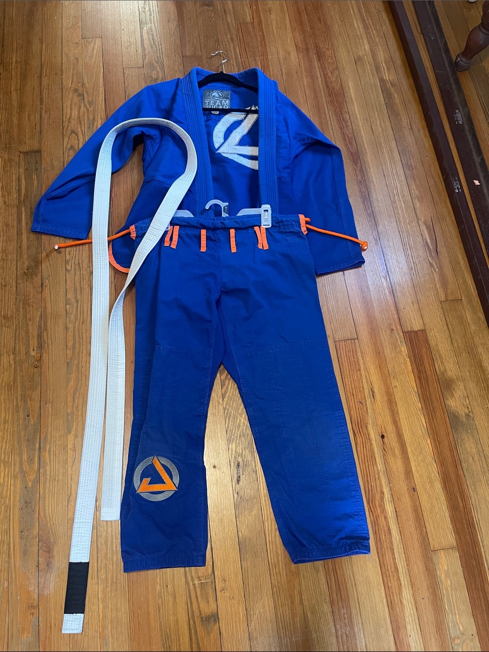 Royal Blue Brazilian Jiu-Jitsu Gi with White Belt